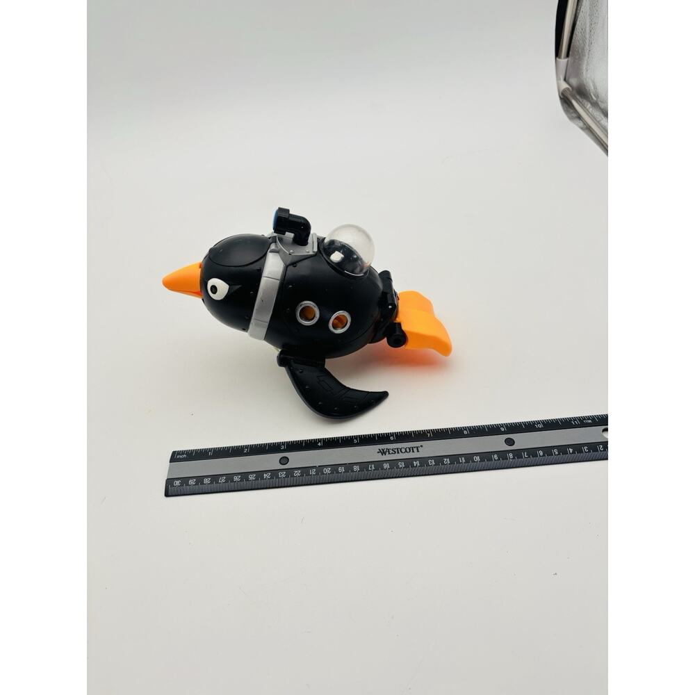 Fisher Price Imaginext DC Super Friends Penguin Submarine Vehicle w/ 3 Penguins - Picture 13 of 16